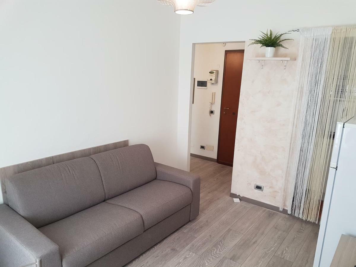 Sant Ambrogio Flat Apartment Milan Bagian luar foto